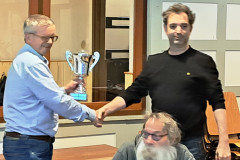 ALV 20230831 Maarten Strijbos (rechts) Clubkampioen seizoen 2022-2023