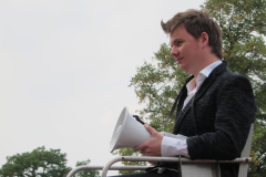 Zomerparkfeest 2011 Dress to Play Chess Joep Nabuurs