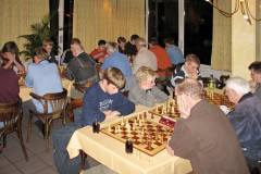 Jeugd versus senioren op donderdag avond in de Koel