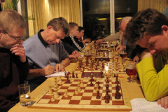 Jeugd versus senioren op donderdag avond in de Koel