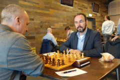 Thomas Neuer (rechts) tegen Rob van Meurs