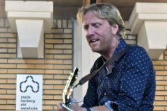 Proloog NK Schaken 20250703, Frans Pollux zingt 'Same'.