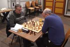 LiSB 20231210 John Heuts  (links) tegen Bas van der Grinten. Foto Rick Wagemakers