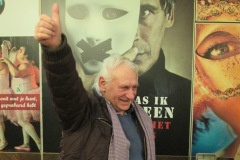 Piet Kuntzelaers wordt toegezongen ter gelegenheid van zijn 80e verjaardag