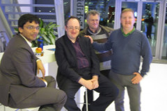 Tata 2014 Eindhoven v.l.n.r: Pentala Harikrishna, Boris Gelfand en zijn secondant Alexander Huzman