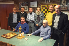 De Venlose  groepswinnaars: zittend Kim Clabbers en Piet Thijssen,staand rechtsachter Gerben Oosterbaan, Ger van Leipsig en Ad Burgmans (foto Geert op het Veld)