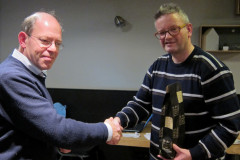 Bas van der Grinten ongedeeld winnaar van het gongschaaktoernooi 2016