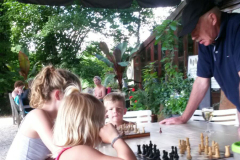 Camping 2017. Ad Burgmans geeft simultaan (bron Ad Burgmans)