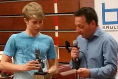 Limburg Open 2017. Max ontvangt zijn prijs (foto Bas van der Grinten)