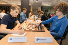 NJSK 2018 R5: Max (links) tegen de latere Nederlandse kampioen Wiggert Pols (foto Harry Gielen)