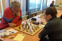 Ynze Mengerink tegen Rainer Montignies (rechts) LISB 19 maart 2023. Foto website DJC..