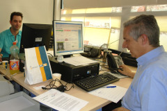 V.l.n.r. Ruud Hendrickx, Maarten Strijbos en hoofd persdienst Frank Clevers