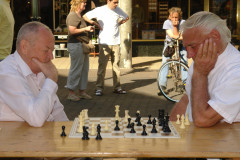 NK 2007 Straat simultaan: Boeb Jacobs (links) tegen Piet Kuntzelaers