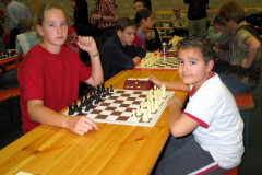 Open NK Rapid voor jeugdteams 200426 september 2004 te MierloVoor Sporthal de WijerZesde en laatste ronde: Tegen Karen Slikboer HMC