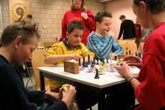 Van Spijk toernooi Venlo 10 april 2005. Thijmen tegen Bas Imandt (verloren). Chantal van Eijck kijkt toe