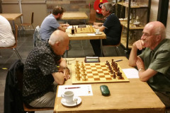 Piet Thijssen (links) tegen Ad Burgmans