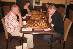Piet Thijssen (links) tegen Stephan Thijssen