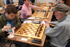 R1: Nikita Gyryich (links) tegen Wil Lindelauf
