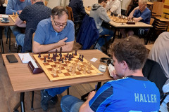 R7: José Alonso (links) tegen Valentin Blok