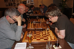 Vergleichskampf 20111215 Geert Hovens (links) tegen Alexander Nent