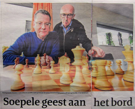 Gerard in 't Ven en Ad Burgmans bij het interview van Dagblad De Limburger 2016. Foto bij het artikel van Lé Giesen